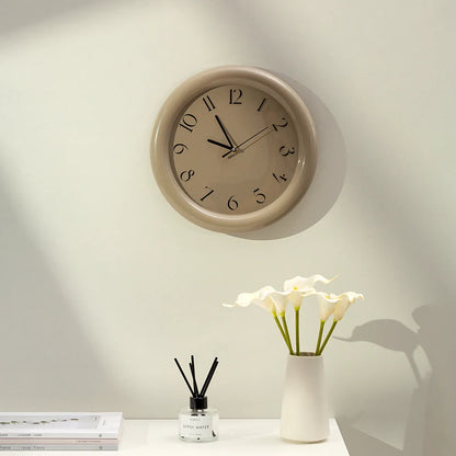 Japanese Retro Style Chubby Round Wall Clock